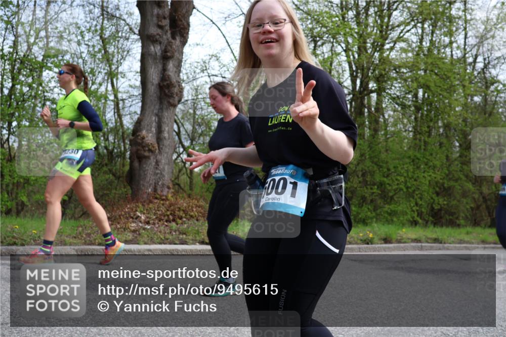 12.04.2026 - 45. Internationalen Wilhelmsburger Insellauf Yannick Fuchs http://msf.ph/oto/9495615 12.04.2026 13:06:14 Laufen 230, 001 meine-sportfotos.de