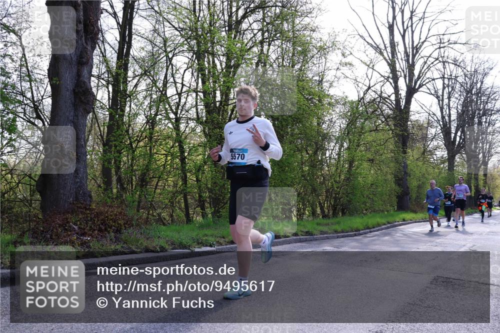 12.04.2026 - 45. Internationalen Wilhelmsburger Insellauf Yannick Fuchs http://msf.ph/oto/9495617 12.04.2026 10:51:10 Laufen 5570, 4513 meine-sportfotos.de