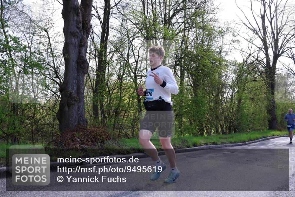 12.04.2026 - 45. Internationalen Wilhelmsburger Insellauf Yannick Fuchs http://msf.ph/oto/9495619 12.04.2026 10:51:10 Laufen 5570 meine-sportfotos.de