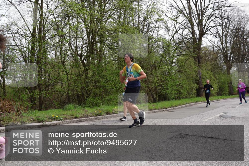 12.04.2026 - 45. Internationalen Wilhelmsburger Insellauf Yannick Fuchs http://msf.ph/oto/9495627 12.04.2026 13:06:15 Laufen 530, 4718 meine-sportfotos.de