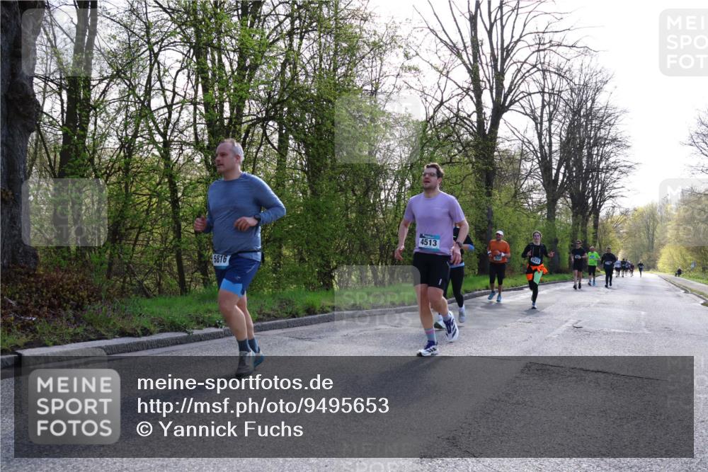 12.04.2026 - 45. Internationalen Wilhelmsburger Insellauf Yannick Fuchs http://msf.ph/oto/9495653 12.04.2026 10:51:13 Laufen 5816, 4513, 5533 meine-sportfotos.de