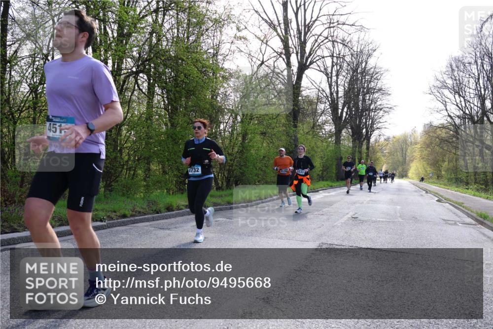 12.04.2026 - 45. Internationalen Wilhelmsburger Insellauf Yannick Fuchs http://msf.ph/oto/9495668 12.04.2026 10:51:15 Laufen 451, 4732, 5533 meine-sportfotos.de