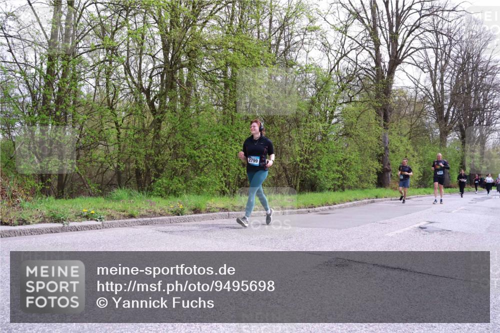 12.04.2026 - 45. Internationalen Wilhelmsburger Insellauf Yannick Fuchs http://msf.ph/oto/9495698 12.04.2026 13:06:25 Laufen 2799, 4703 meine-sportfotos.de