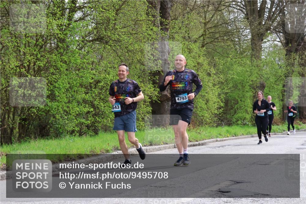 12.04.2026 - 45. Internationalen Wilhelmsburger Insellauf Yannick Fuchs http://msf.ph/oto/9495708 12.04.2026 13:06:27 Laufen 4793 meine-sportfotos.de