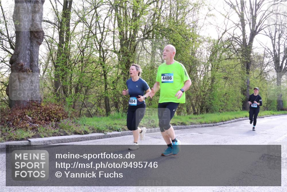 12.04.2026 - 45. Internationalen Wilhelmsburger Insellauf Yannick Fuchs http://msf.ph/oto/9495746 12.04.2026 10:51:23 Laufen 484, 4486, 3910 meine-sportfotos.de