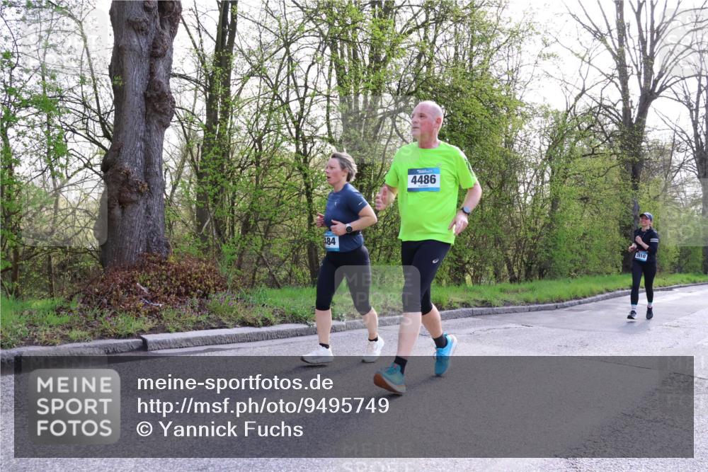 12.04.2026 - 45. Internationalen Wilhelmsburger Insellauf Yannick Fuchs http://msf.ph/oto/9495749 12.04.2026 10:51:23 Laufen 484, 4486, 3910 meine-sportfotos.de