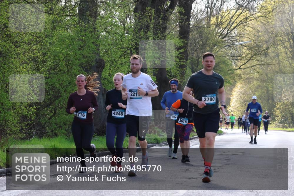 12.04.2026 - 45. Internationalen Wilhelmsburger Insellauf Yannick Fuchs http://msf.ph/oto/9495770 12.04.2026 10:51:27 Laufen 4246, 3716, 221, 3027, 3615, 3700, 5792 meine-sportfotos.de