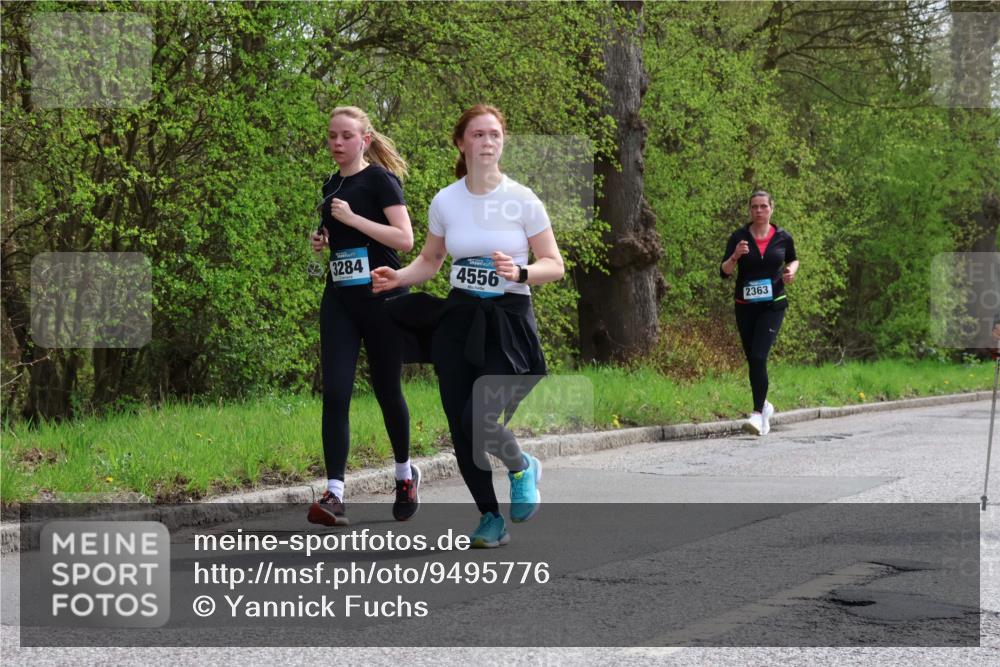 12.04.2026 - 45. Internationalen Wilhelmsburger Insellauf Yannick Fuchs http://msf.ph/oto/9495776 12.04.2026 13:06:35 Laufen 3284, 4556, 2363 meine-sportfotos.de
