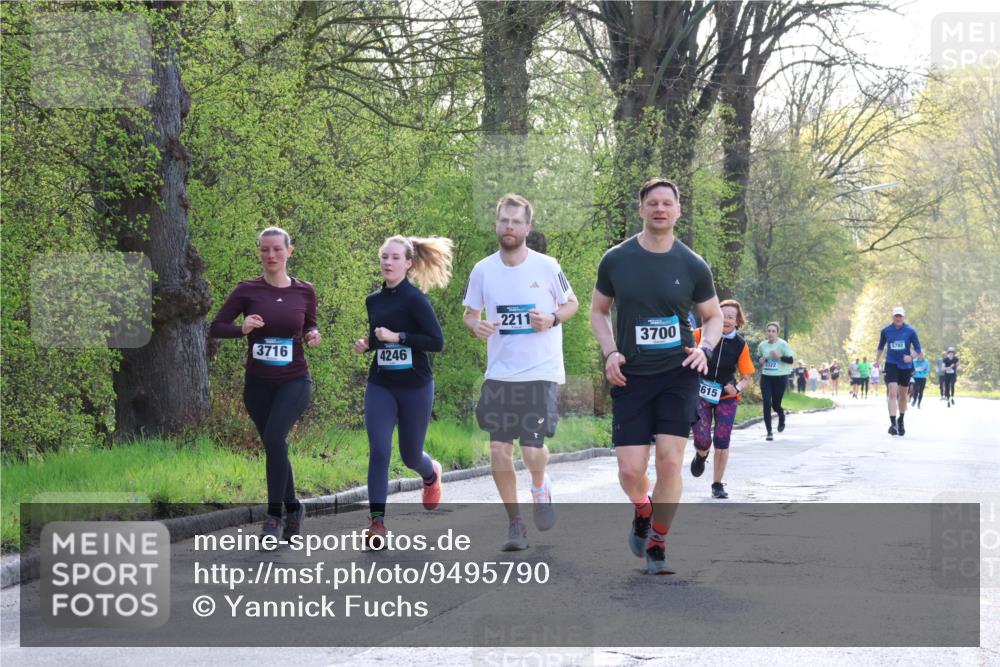 12.04.2026 - 45. Internationalen Wilhelmsburger Insellauf Yannick Fuchs http://msf.ph/oto/9495790 12.04.2026 10:51:29 Laufen 3716, 4246, 2211, 3700, 615, 5792 meine-sportfotos.de