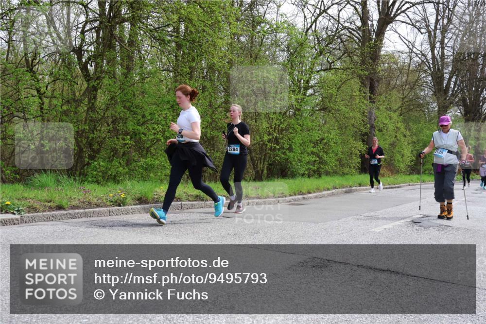 12.04.2026 - 45. Internationalen Wilhelmsburger Insellauf Yannick Fuchs http://msf.ph/oto/9495793 12.04.2026 13:06:36 Laufen 4956, 3284, 2363, 2125 meine-sportfotos.de
