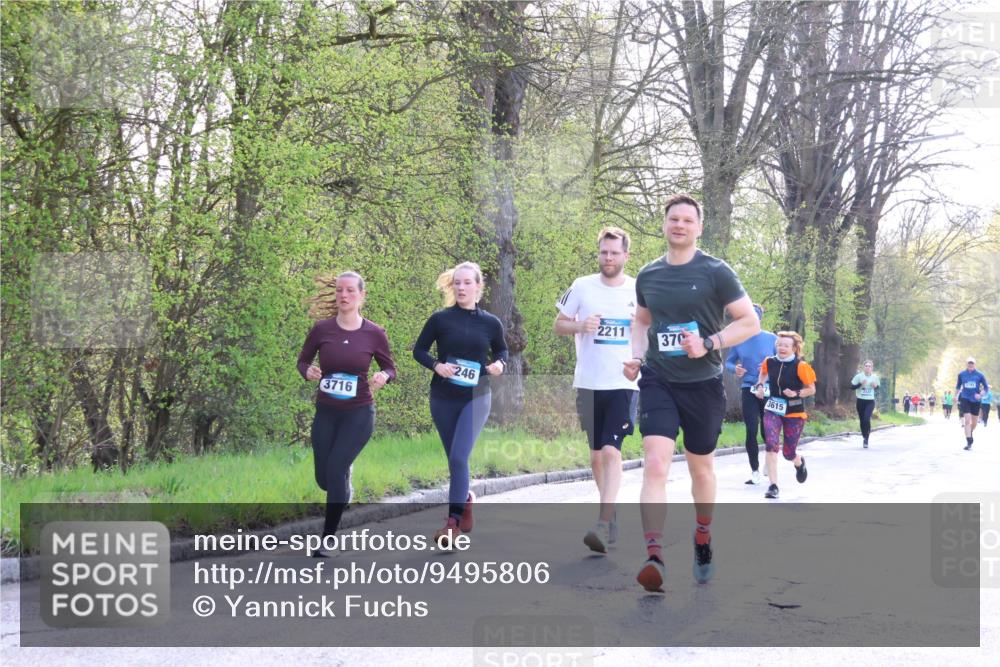 12.04.2026 - 45. Internationalen Wilhelmsburger Insellauf Yannick Fuchs http://msf.ph/oto/9495806 12.04.2026 10:51:31 Laufen 246, 3716, 2211, 370, 3615 meine-sportfotos.de