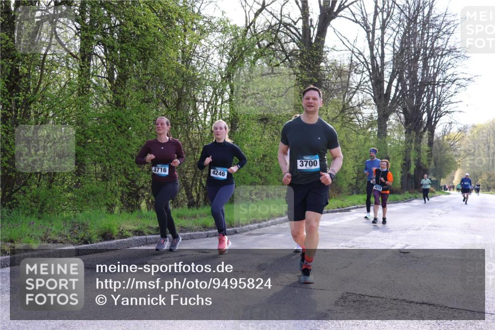 12.04.2026 - 45. Internationalen Wilhelmsburger Insellauf Yannick Fuchs http://msf.ph/oto/9495824 12.04.2026 10:51:32 Laufen 3716, 4246, 3700, 3615 meine-sportfotos.de