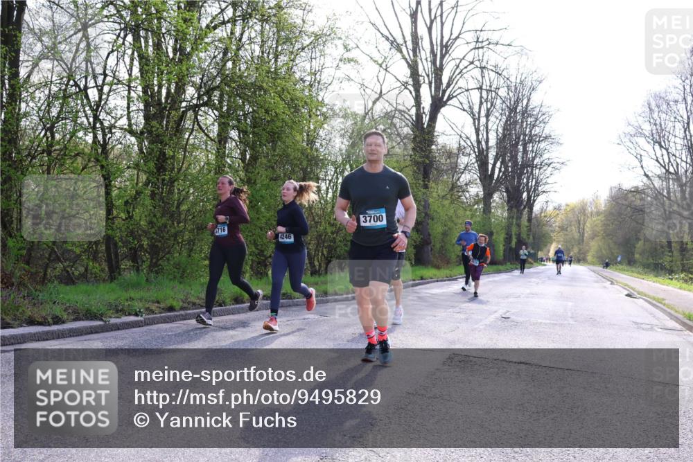 12.04.2026 - 45. Internationalen Wilhelmsburger Insellauf Yannick Fuchs http://msf.ph/oto/9495829 12.04.2026 10:51:32 Laufen 716, 4246, 3700 meine-sportfotos.de