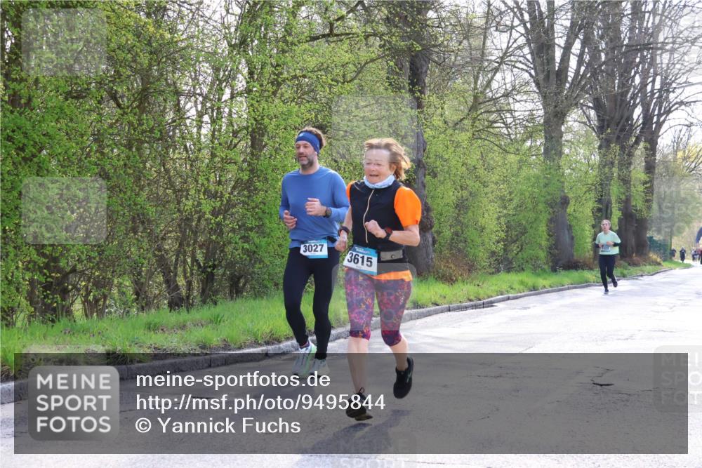 12.04.2026 - 45. Internationalen Wilhelmsburger Insellauf Yannick Fuchs http://msf.ph/oto/9495844 12.04.2026 10:51:35 Laufen 3027, 3615, 1322 meine-sportfotos.de