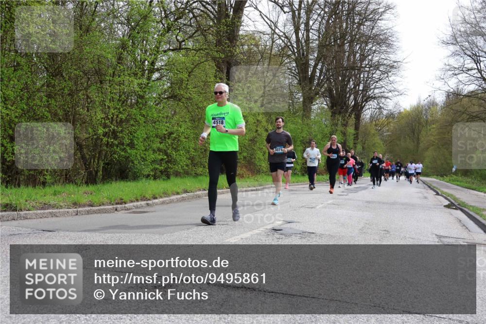 12.04.2026 - 45. Internationalen Wilhelmsburger Insellauf Yannick Fuchs http://msf.ph/oto/9495861 12.04.2026 13:06:46 Laufen 4518, 3071, 2894 meine-sportfotos.de