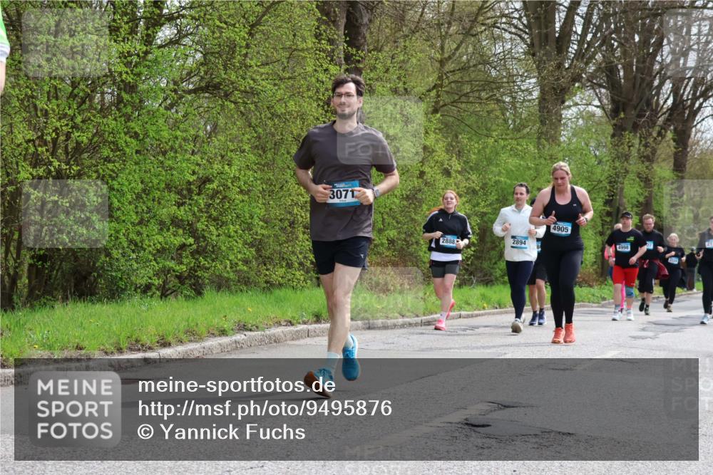 12.04.2026 - 45. Internationalen Wilhelmsburger Insellauf Yannick Fuchs http://msf.ph/oto/9495876 12.04.2026 13:06:47 Laufen 3071, 2888, 2894 meine-sportfotos.de