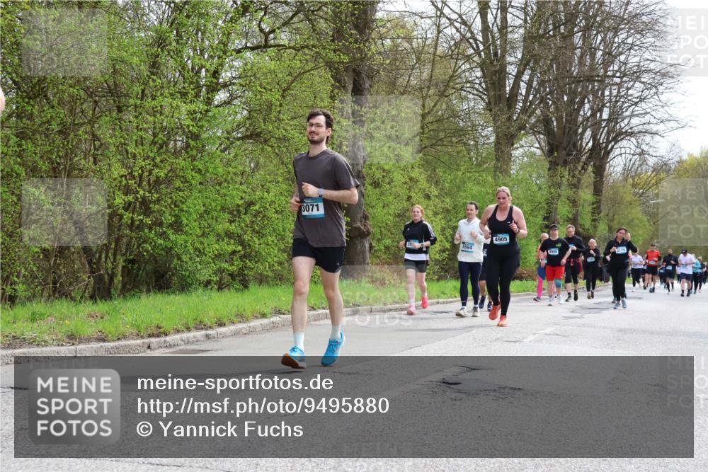 12.04.2026 - 45. Internationalen Wilhelmsburger Insellauf Yannick Fuchs http://msf.ph/oto/9495880 12.04.2026 13:06:47 Laufen 3071, 2894, 4905, 4998, 2175 meine-sportfotos.de