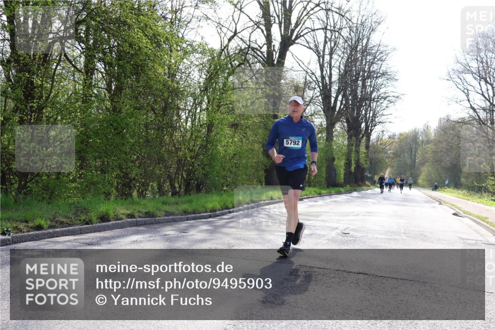 12.04.2026 - 45. Internationalen Wilhelmsburger Insellauf Yannick Fuchs http://msf.ph/oto/9495903 12.04.2026 10:51:44 Laufen 5792 meine-sportfotos.de