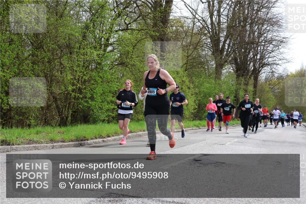 12.04.2026 - 45. Internationalen Wilhelmsburger Insellauf Yannick Fuchs http://msf.ph/oto/9495908 12.04.2026 13:06:50 Laufen 28, 4905, 570, 4009, 3676, 2175, 3821 meine-sportfotos.de