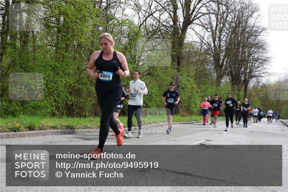 12.04.2026 - 45. Internationalen Wilhelmsburger Insellauf Yannick Fuchs http://msf.ph/oto/9495919 12.04.2026 13:06:51 Laufen 4905, 2894, 5786, 2175, 4998 meine-sportfotos.de
