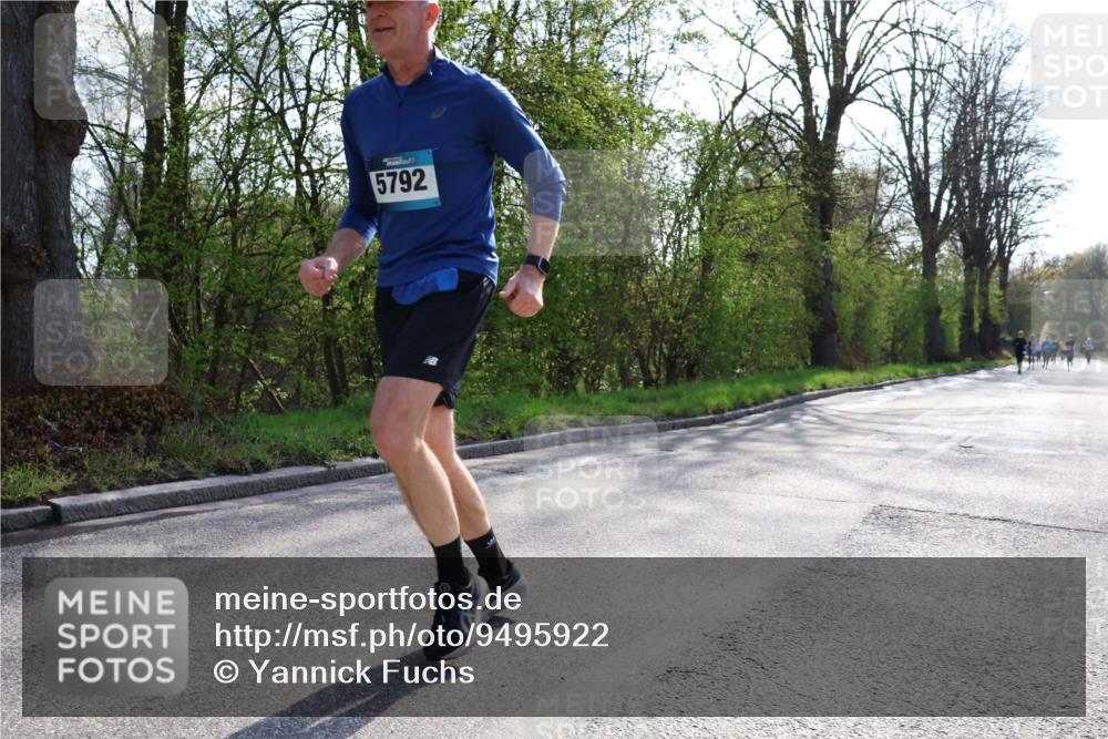 12.04.2026 - 45. Internationalen Wilhelmsburger Insellauf Yannick Fuchs http://msf.ph/oto/9495922 12.04.2026 10:51:45 Laufen 5792 meine-sportfotos.de