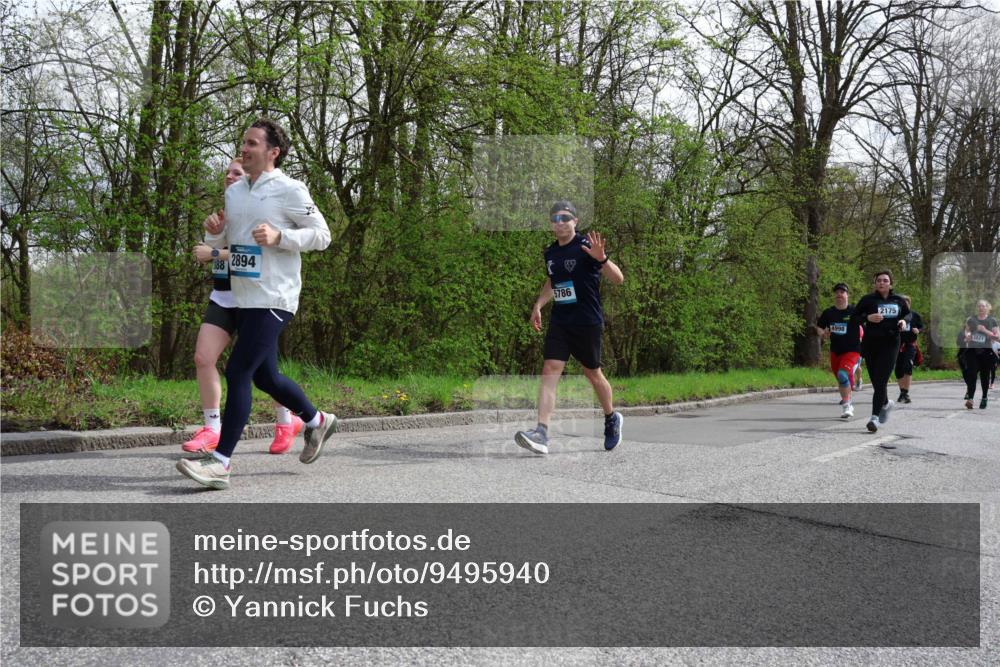 12.04.2026 - 45. Internationalen Wilhelmsburger Insellauf Yannick Fuchs http://msf.ph/oto/9495940 12.04.2026 13:06:53 Laufen 88, 2894, 5786, 4998, 2175, 3821 meine-sportfotos.de