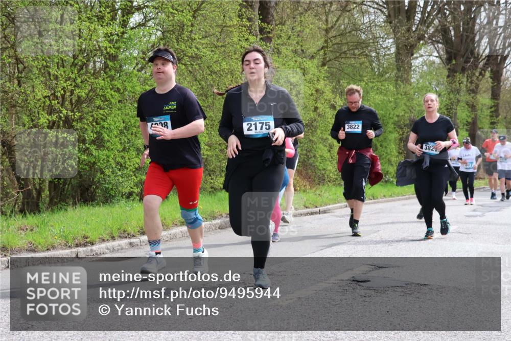12.04.2026 - 45. Internationalen Wilhelmsburger Insellauf Yannick Fuchs http://msf.ph/oto/9495944 12.04.2026 13:06:54 Laufen 8, 2175, 3822, 382, 4417 meine-sportfotos.de