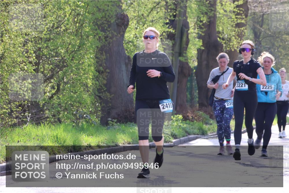 12.04.2026 - 45. Internationalen Wilhelmsburger Insellauf Yannick Fuchs http://msf.ph/oto/9495946 12.04.2026 10:51:51 Laufen 2415, 220, 2221, 2225 meine-sportfotos.de