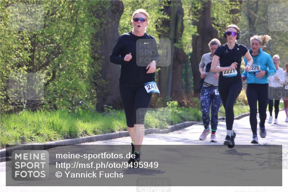 12.04.2026 - 45. Internationalen Wilhelmsburger Insellauf Yannick Fuchs http://msf.ph/oto/9495949 12.04.2026 10:51:52 Laufen 241, 2221, 2225 meine-sportfotos.de