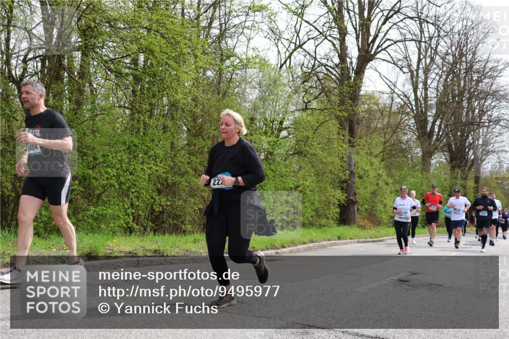 12.04.2026 - 45. Internationalen Wilhelmsburger Insellauf Yannick Fuchs http://msf.ph/oto/9495977 12.04.2026 13:06:59 Laufen 5484, 22, 2263, 2264, 4417 meine-sportfotos.de