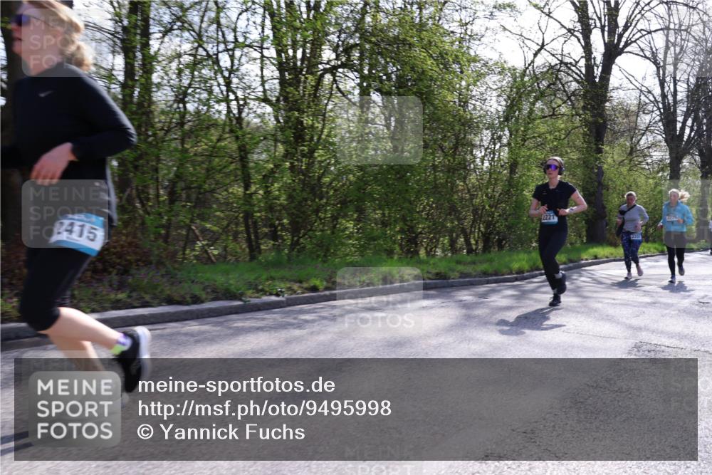 12.04.2026 - 45. Internationalen Wilhelmsburger Insellauf Yannick Fuchs http://msf.ph/oto/9495998 12.04.2026 10:51:58 Laufen 2415, 2221, 2225 meine-sportfotos.de