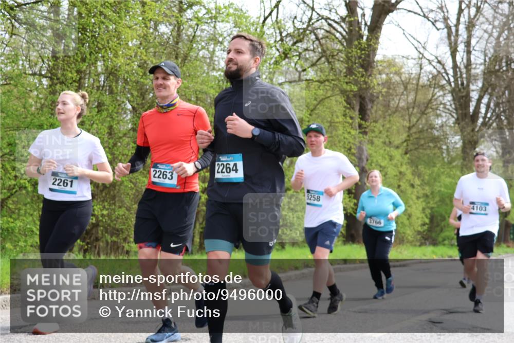 12.04.2026 - 45. Internationalen Wilhelmsburger Insellauf Yannick Fuchs http://msf.ph/oto/9496000 12.04.2026 13:07:04 Laufen 2261, 2263, 2264, 5258, 3766, 4103 meine-sportfotos.de