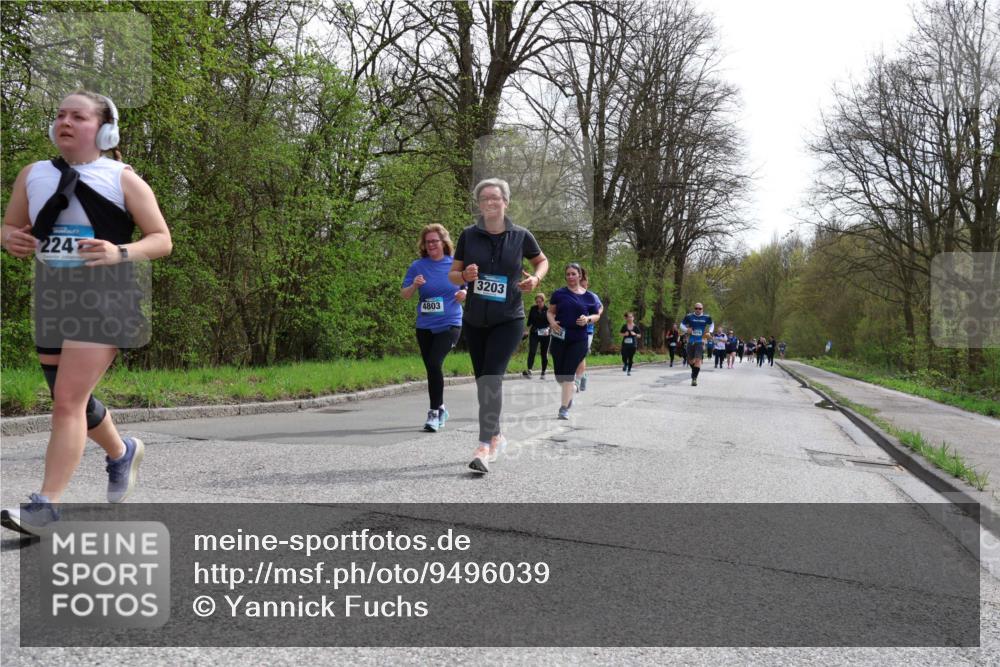 12.04.2026 - 45. Internationalen Wilhelmsburger Insellauf Yannick Fuchs http://msf.ph/oto/9496039 12.04.2026 13:07:08 Laufen 224, 4803, 3203 meine-sportfotos.de