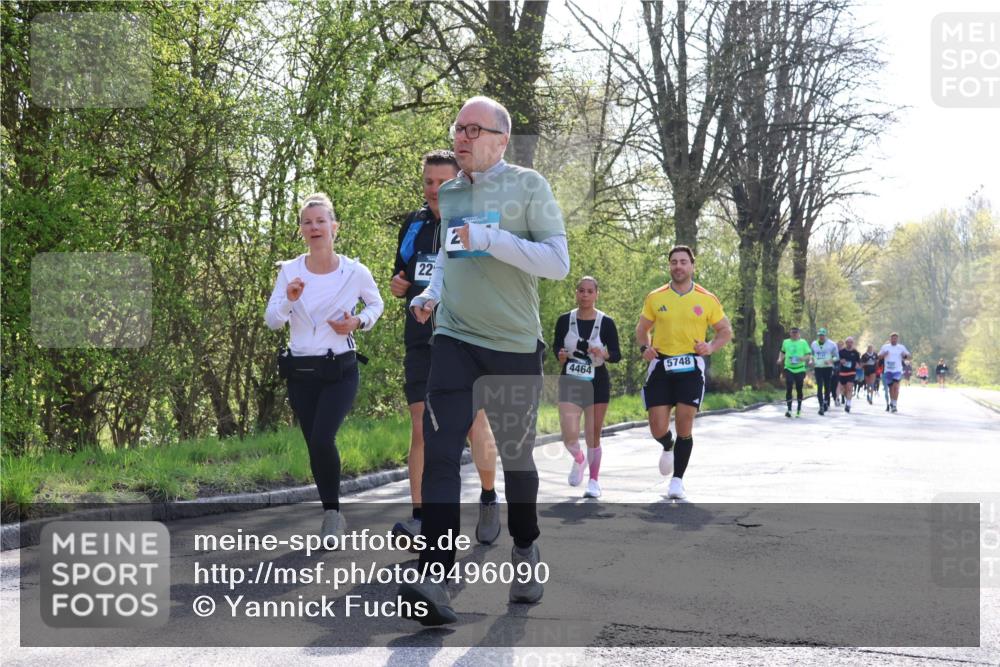 12.04.2026 - 45. Internationalen Wilhelmsburger Insellauf Yannick Fuchs http://msf.ph/oto/9496090 12.04.2026 10:52:07 Laufen 22, 2, 4464, 5748 meine-sportfotos.de