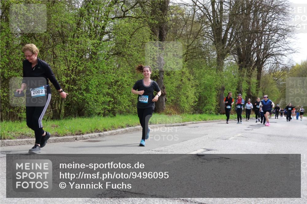 12.04.2026 - 45. Internationalen Wilhelmsburger Insellauf Yannick Fuchs http://msf.ph/oto/9496095 12.04.2026 13:07:14 Laufen 2002, 2333, 3551 meine-sportfotos.de
