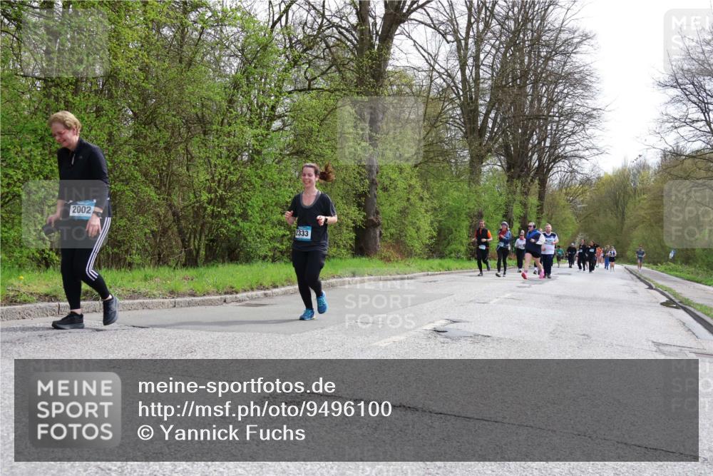 12.04.2026 - 45. Internationalen Wilhelmsburger Insellauf Yannick Fuchs http://msf.ph/oto/9496100 12.04.2026 13:07:14 Laufen 2002, 2333 meine-sportfotos.de