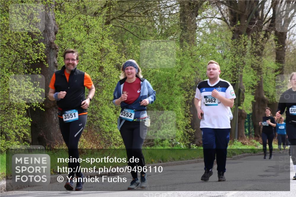 12.04.2026 - 45. Internationalen Wilhelmsburger Insellauf Yannick Fuchs http://msf.ph/oto/9496110 12.04.2026 13:07:19 Laufen 3551, 3552, 5462 meine-sportfotos.de