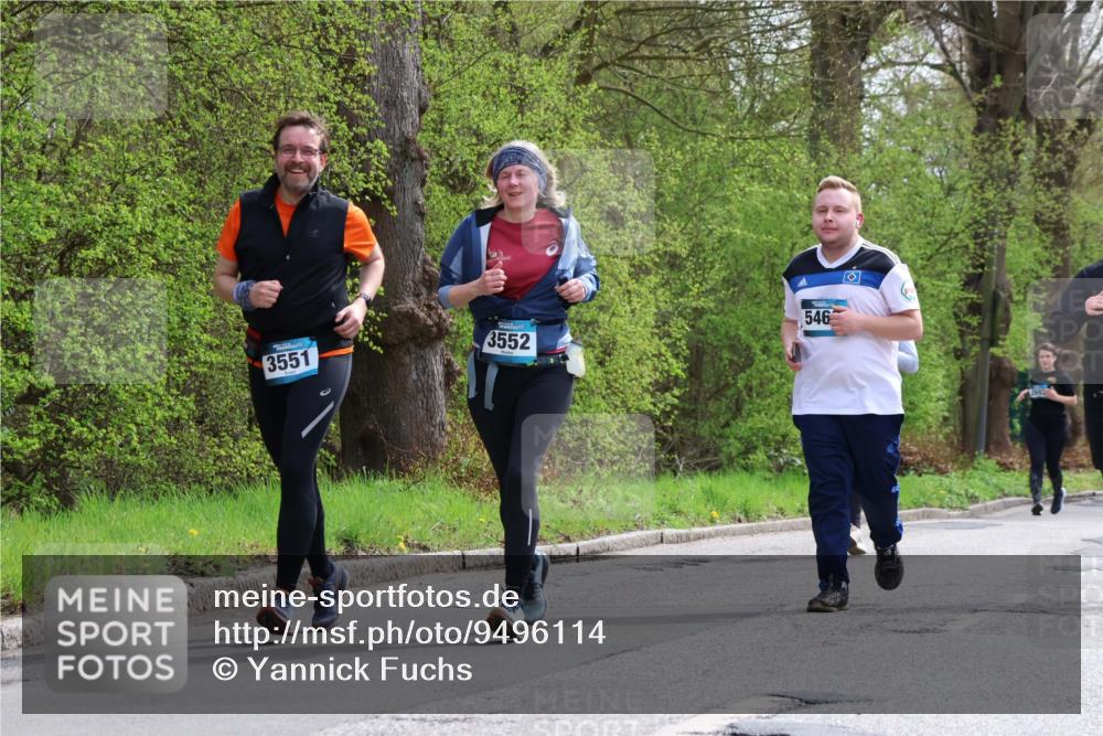 12.04.2026 - 45. Internationalen Wilhelmsburger Insellauf Yannick Fuchs http://msf.ph/oto/9496114 12.04.2026 13:07:20 Laufen 3551, 3552, 546 meine-sportfotos.de