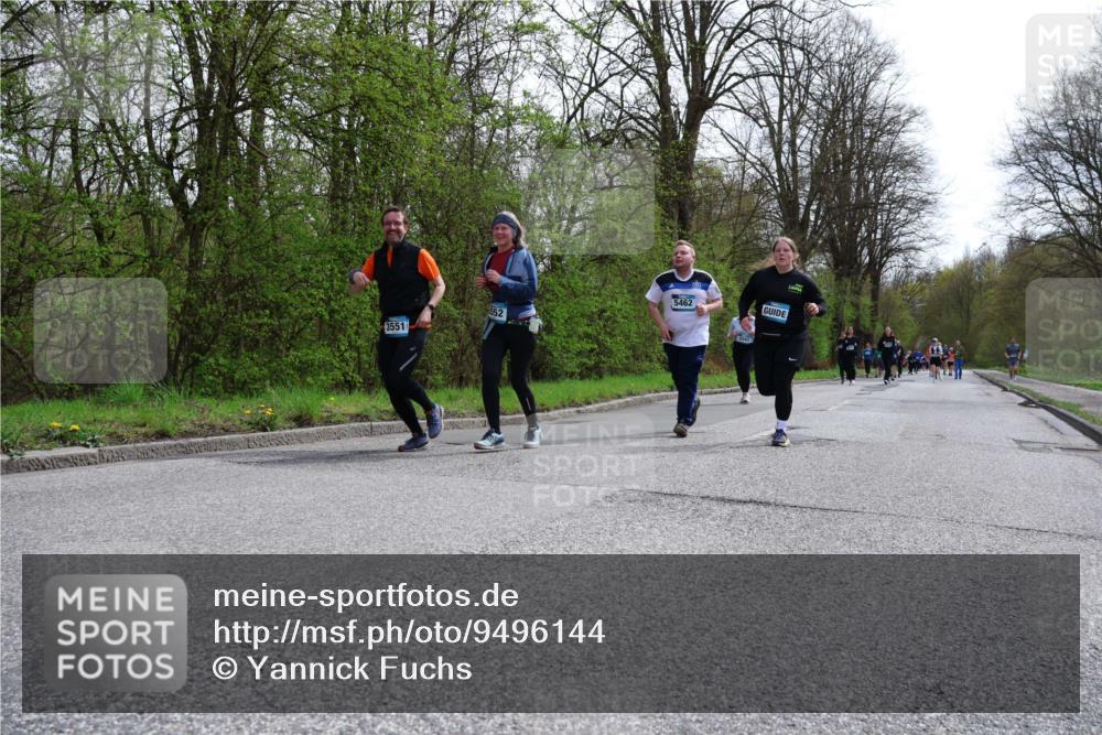 12.04.2026 - 45. Internationalen Wilhelmsburger Insellauf Yannick Fuchs http://msf.ph/oto/9496144 12.04.2026 13:07:22 Laufen 3551, 552, 5462, 5543 meine-sportfotos.de