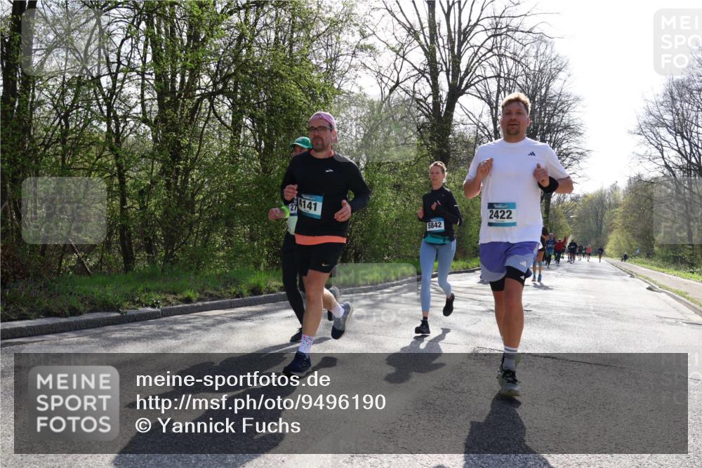 12.04.2026 - 45. Internationalen Wilhelmsburger Insellauf Yannick Fuchs http://msf.ph/oto/9496190 12.04.2026 10:52:18 Laufen 4141, 27, 2422, 5842 meine-sportfotos.de