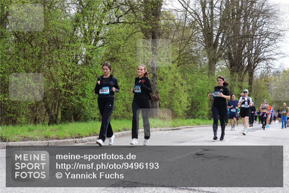 12.04.2026 - 45. Internationalen Wilhelmsburger Insellauf Yannick Fuchs http://msf.ph/oto/9496193 12.04.2026 13:07:29 Laufen 5837, 5836, 269, 2116, 3896 meine-sportfotos.de