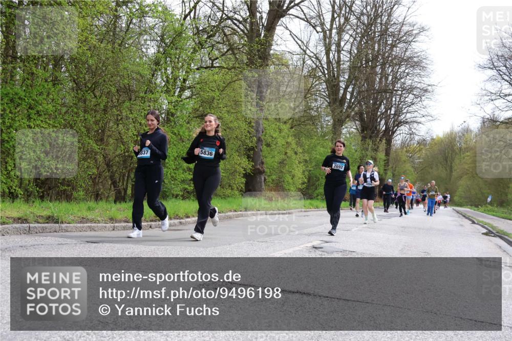 12.04.2026 - 45. Internationalen Wilhelmsburger Insellauf Yannick Fuchs http://msf.ph/oto/9496198 12.04.2026 13:07:29 Laufen 5836, 837, 2692 meine-sportfotos.de