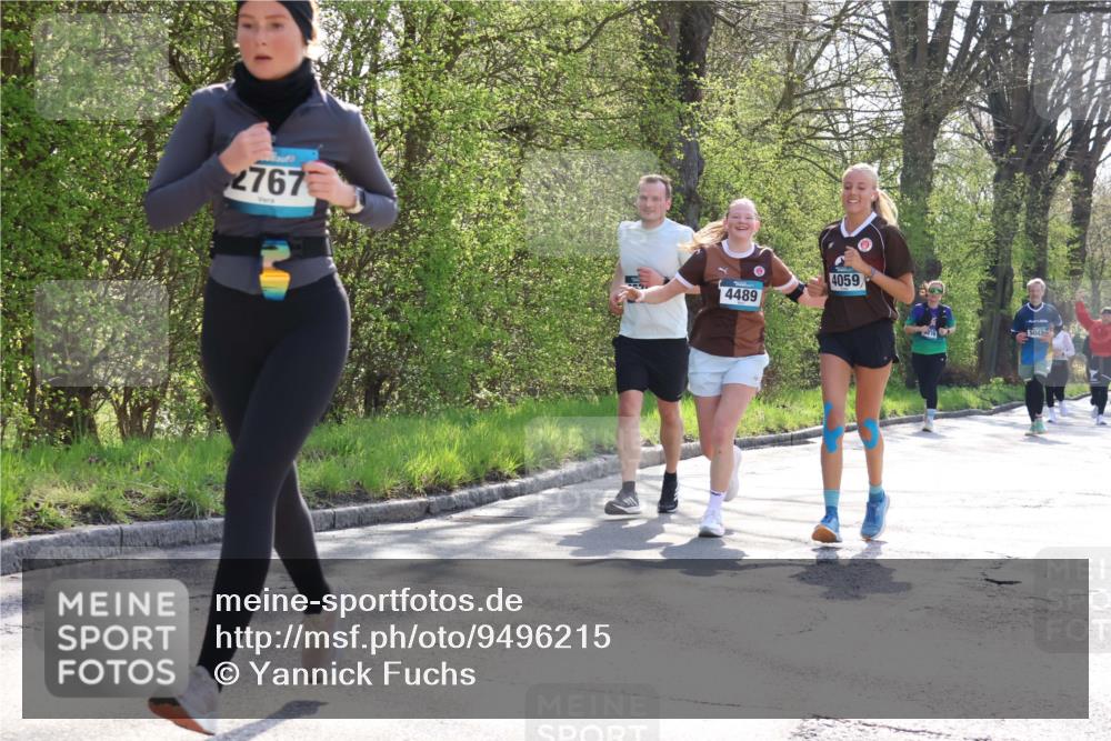12.04.2026 - 45. Internationalen Wilhelmsburger Insellauf Yannick Fuchs http://msf.ph/oto/9496215 12.04.2026 10:52:21 Laufen 2767, 4489, 4059, 5042 meine-sportfotos.de
