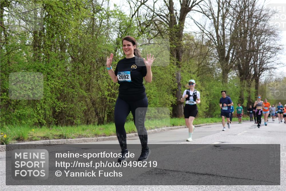 12.04.2026 - 45. Internationalen Wilhelmsburger Insellauf Yannick Fuchs http://msf.ph/oto/9496219 12.04.2026 13:07:32 Laufen 2692, 3896, 2116 meine-sportfotos.de