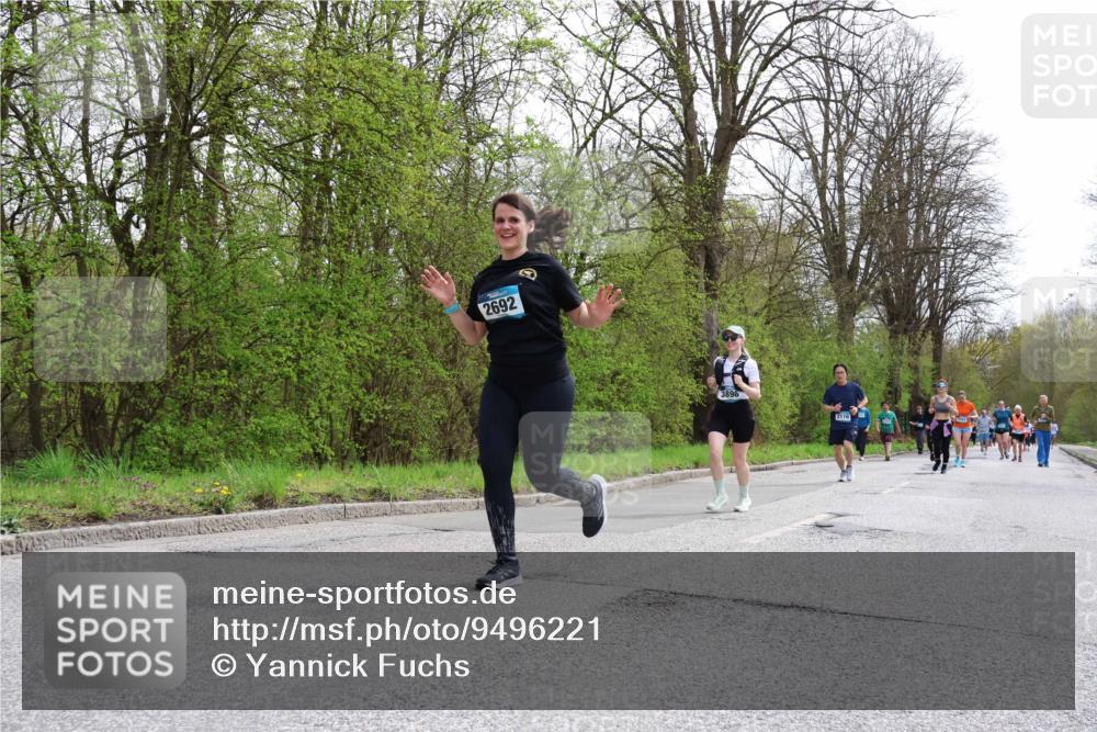 12.04.2026 - 45. Internationalen Wilhelmsburger Insellauf Yannick Fuchs http://msf.ph/oto/9496221 12.04.2026 13:07:32 Laufen 2692, 3898, 2116 meine-sportfotos.de