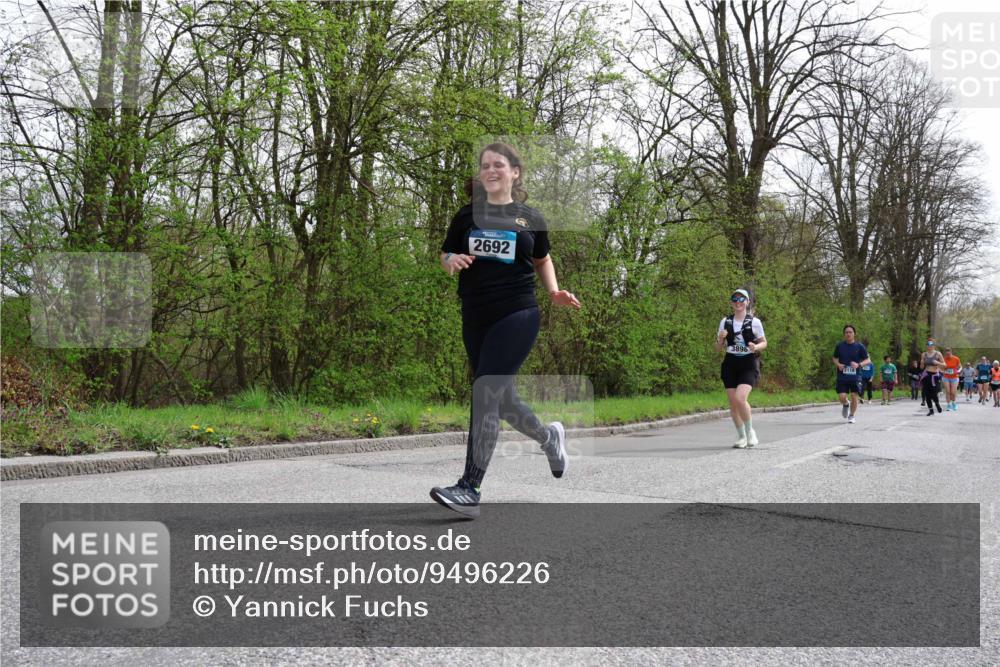 12.04.2026 - 45. Internationalen Wilhelmsburger Insellauf Yannick Fuchs http://msf.ph/oto/9496226 12.04.2026 13:07:32 Laufen 2692, 3898 meine-sportfotos.de