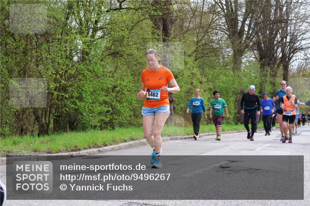 12.04.2026 - 45. Internationalen Wilhelmsburger Insellauf Yannick Fuchs http://msf.ph/oto/9496267 12.04.2026 13:07:39 Laufen 5482, 4690, 5204, 5716, 4404 meine-sportfotos.de