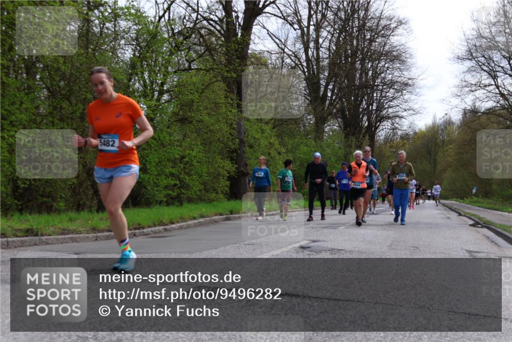 12.04.2026 - 45. Internationalen Wilhelmsburger Insellauf Yannick Fuchs http://msf.ph/oto/9496282 12.04.2026 13:07:40 Laufen 5482, 4690, 1710, 4404, 4594 meine-sportfotos.de