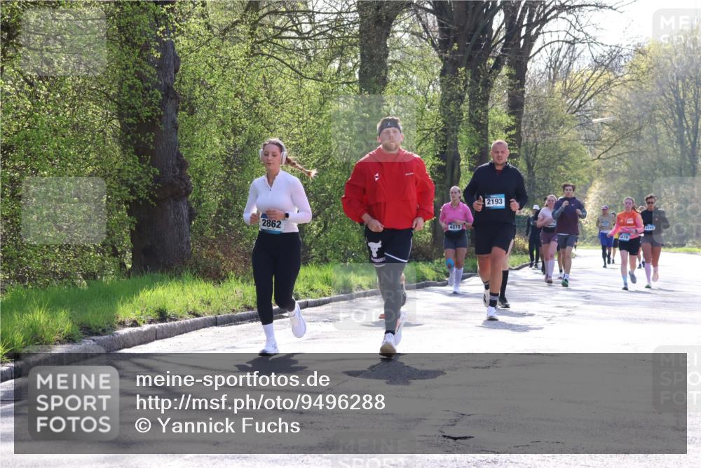 12.04.2026 - 45. Internationalen Wilhelmsburger Insellauf Yannick Fuchs http://msf.ph/oto/9496288 12.04.2026 10:52:28 Laufen 2862, 4870, 2193, 743, 5449 meine-sportfotos.de