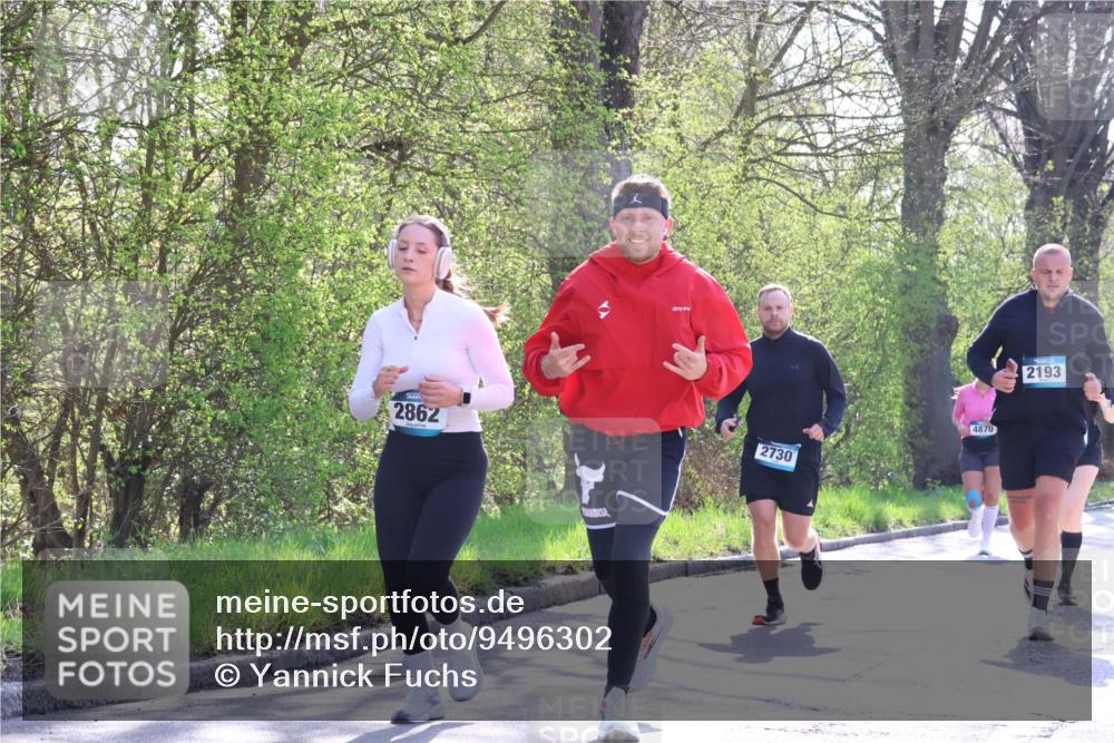 12.04.2026 - 45. Internationalen Wilhelmsburger Insellauf Yannick Fuchs http://msf.ph/oto/9496302 12.04.2026 10:52:30 Laufen 2862, 2730, 4870, 2193 meine-sportfotos.de